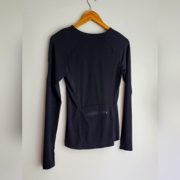 Athleta quarter zip long sleeve light active wear athletic top size XS - Picture 12 of 12